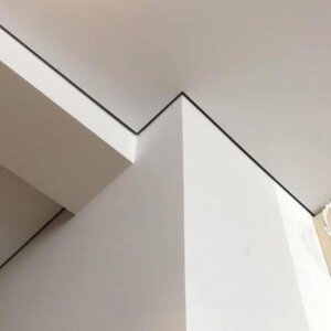 Skyggelinje i steden av en sprekk